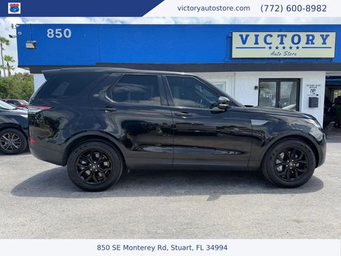 Used 2019 Land Rover Discovery SE AWD/4WD image 2