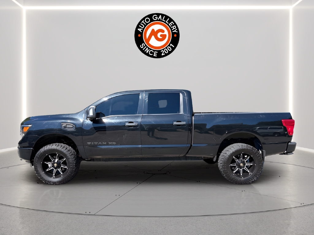 Used 2018 Nissan Titan SV w/ SV Convenience Package AWD/4WD image 4