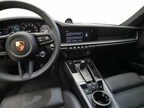Used 2022 Porsche 911 Carrera 4S image 25