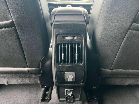 Used 2022 Jeep Compass Limited image 18