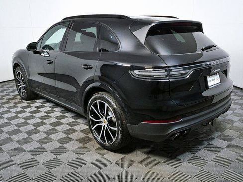 Certified 2023 Porsche Cayenne AWD/4WD image 3