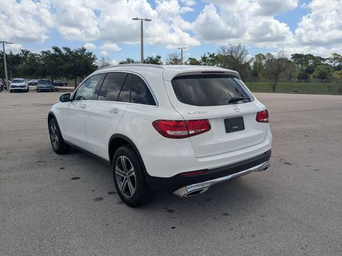 Used 2019 Mercedes-Benz GLC 300 w/ Multimedia Package image 7