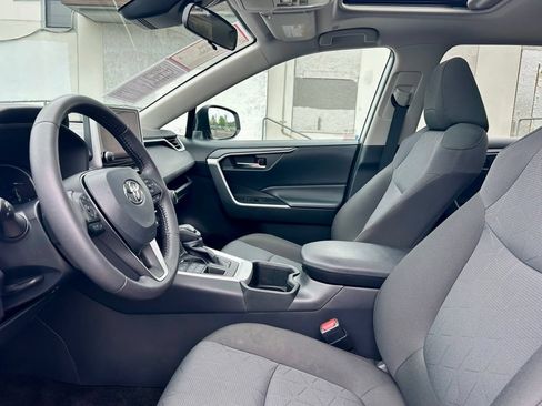 Certified 2024 Toyota RAV4 XLE w/ Convenience Package AWD/4WD image 10