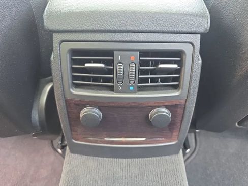 Used 2010 BMW 528i xDrive Sedan AWD/4WD image 39