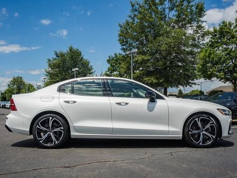 Certified 2024 Volvo S60 B5 Plus AWD/4WD image 4