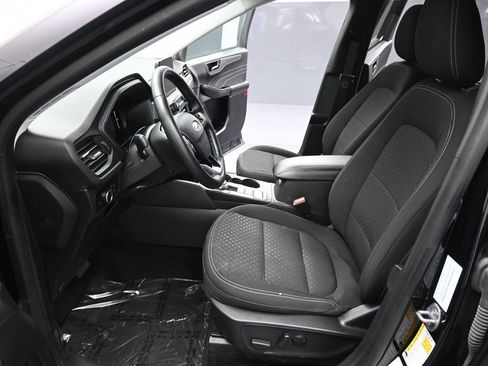 Certified 2024 Ford Escape Active w/ Cold Weather Package image 10