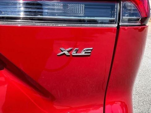 Certified 2023 Toyota Corolla Cross XLE FWD image 10