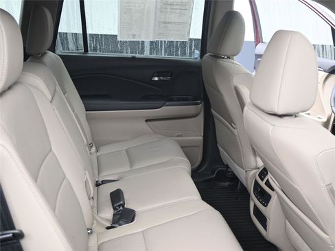 Used 2022 Honda Pilot Special Edition image 9