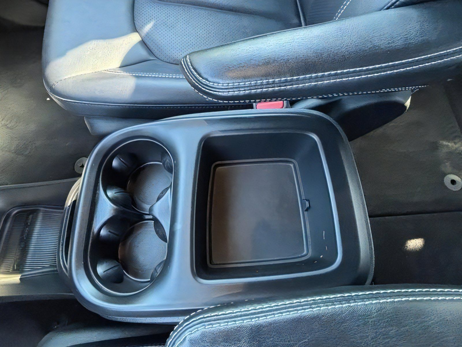 Used 2025 Chrysler Pacifica Select FWD image 17
