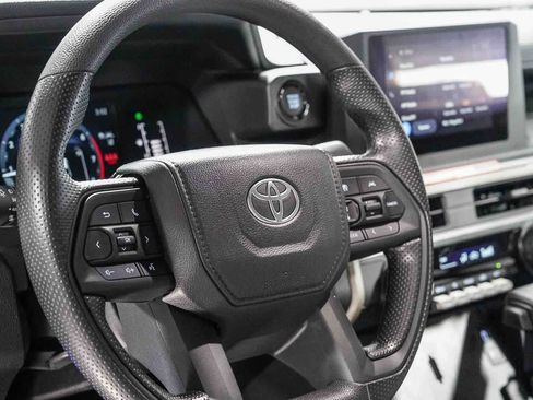 Certified 2026 Toyota Tacoma SR5 AWD/4WD image 21