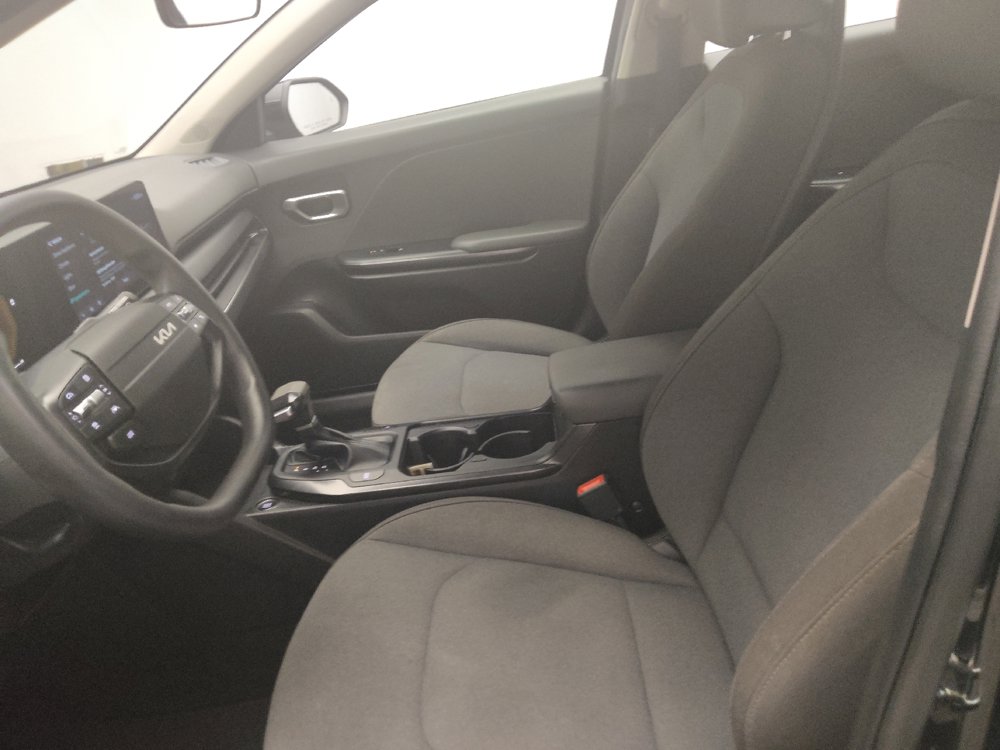 Used 2025 Kia K4 FWD image 17