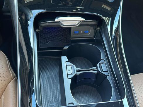 Certified 2024 Mercedes-Benz CLE 300 4MATIC Coupe image 34