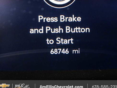 Used 2024 Chrysler Pacifica Touring-L FWD image 8