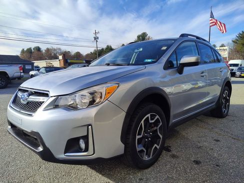 Used 2016 Subaru Crosstrek 2.0i Premium image 4