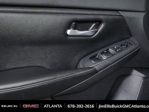 Used 2021 Nissan Sentra SV FWD image 6