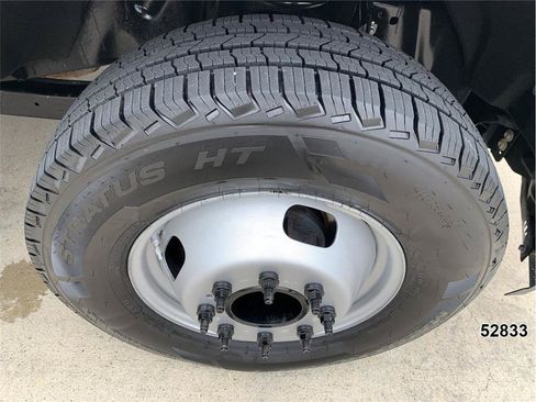Used 2021 Ford F350 XL w/ Power Equipment Group RWD image 17