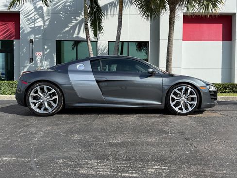 Used 2010 Audi R8 V10 AWD/4WD image 2