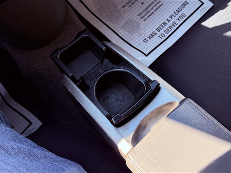 Used 2004 Toyota Prius FWD image 14