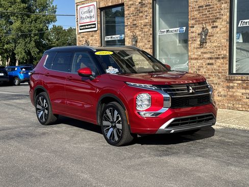 Used 2025 Mitsubishi Outlander SEL AWD/4WD image 7