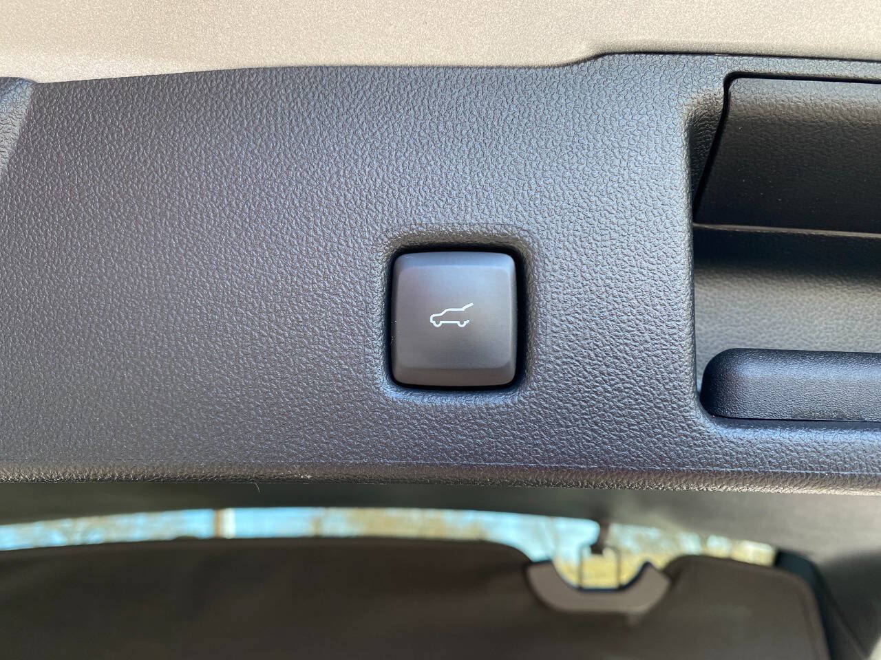 Used 2024 Ford Escape Active AWD/4WD image 25