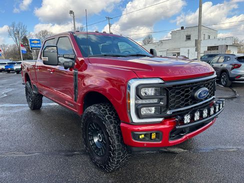 Used 2024 Ford F250 Lariat w/ Lariat Ultimate Package image 3