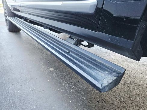 Used 2022 GMC Yukon XL Denali image 15