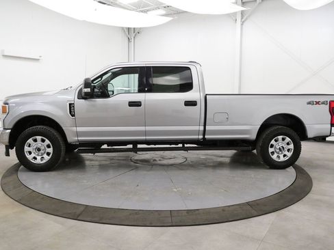 Used 2020 Ford F250 XLT image 4