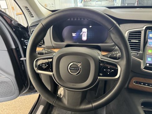 Used 2024 Volvo XC90 B6 Core w/ Protection Package Premier image 32