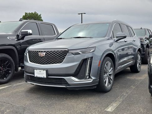 Used 2022 Cadillac XT6 Premium Luxury AWD/4WD image 4