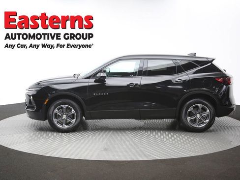 Used 2025 Chevrolet Blazer LT FWD image 57