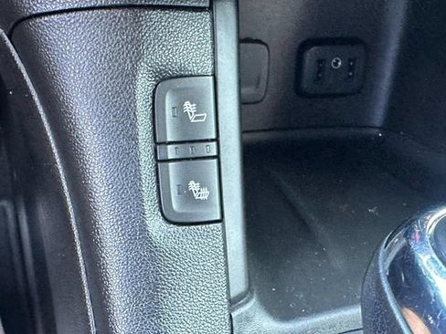 Used 2019 GMC Acadia SLT FWD image 23