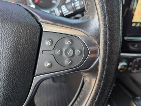 Used 2020 Chevrolet Traverse Premier image 28