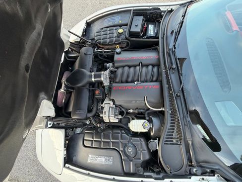 Used 2002 Chevrolet Corvette Convertible w/ Preferred Equipment Group2 image 18