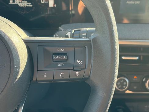 Certified 2025 Nissan Kicks SV image 15