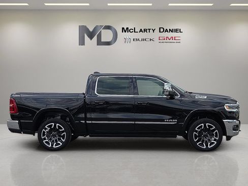Used 2025 RAM 1500 Limited AWD/4WD image 15