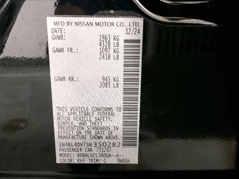 Used 2025 Nissan Altima 2.5 SV FWD image 31
