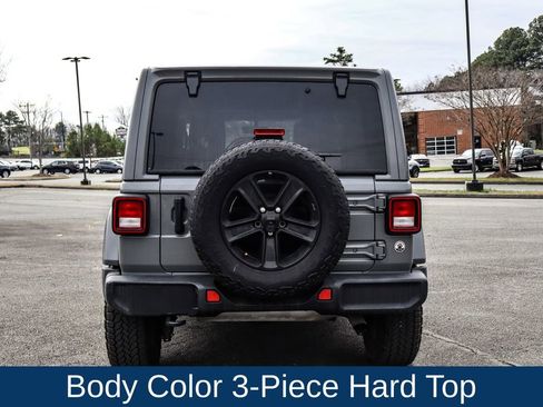 Used 2022 Jeep Wrangler Unlimited Sahara image 6