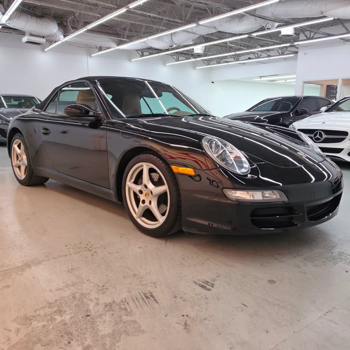 Used 2007 Porsche 911 Cabriolet image 8