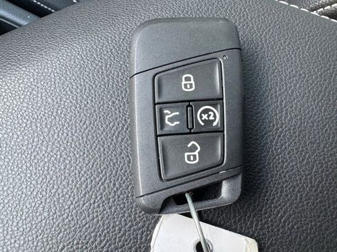 New 2025 Volkswagen Jetta SE image 35