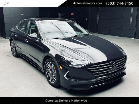 Used 2023 Hyundai Sonata Limited FWD image 9