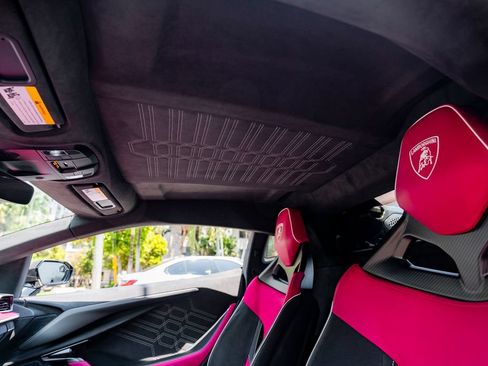 Used 2025 Lamborghini Revuelto AWD/4WD image 56