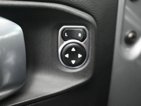 Used 2021 Jeep Wrangler Unlimited Sahara w/ Uconnect 4C Nav & Sound Group AWD/4WD image 12