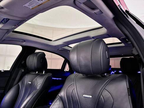 Used 2019 Mercedes-Benz S 63 AMG S 4MATIC Sedan image 23