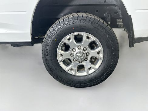 Used 2024 RAM 2500 Laramie w/ Safety Group image 11