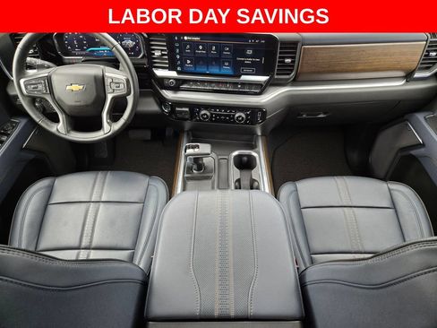 Used 2026 Chevrolet Silverado 1500 High Country AWD/4WD image 16