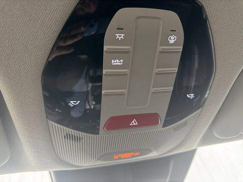 Used 2025 Kia K4 FWD image 23