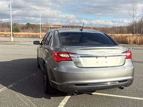 Used 2013 Chrysler 200 Limited w/ Sun/Sound Group image 10