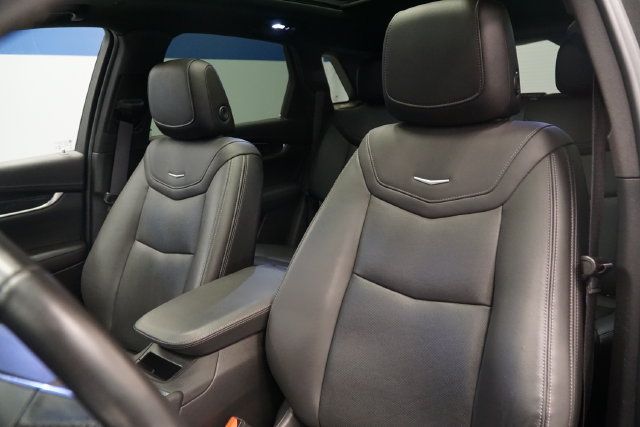 Used 2021 Cadillac XT5 Premium Luxury AWD/4WD image 17