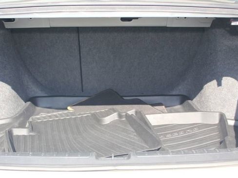 Used 2018 Honda Accord EX image 8