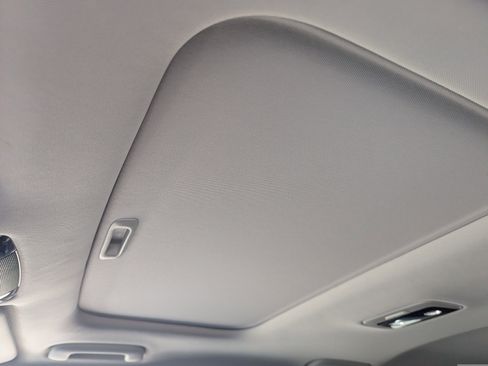 Used 2025 Kia Seltos EX w/ EX Sunroof Package image 29